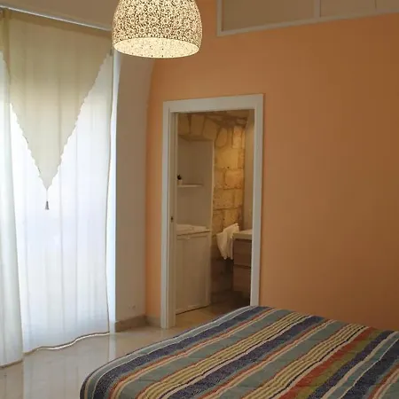 Piazza Garibaldi 3* Santeramo in Colle