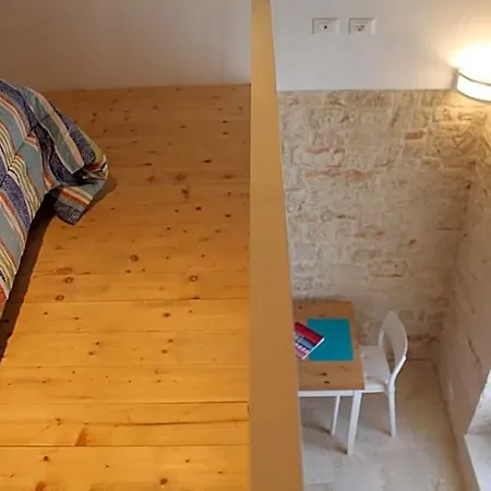 Piazza Garibaldi 3*