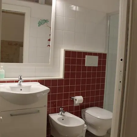 Piazza Garibaldi 3*