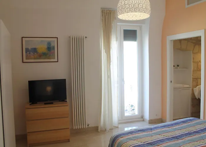 Piazza Garibaldi 3* Santeramo in Colle